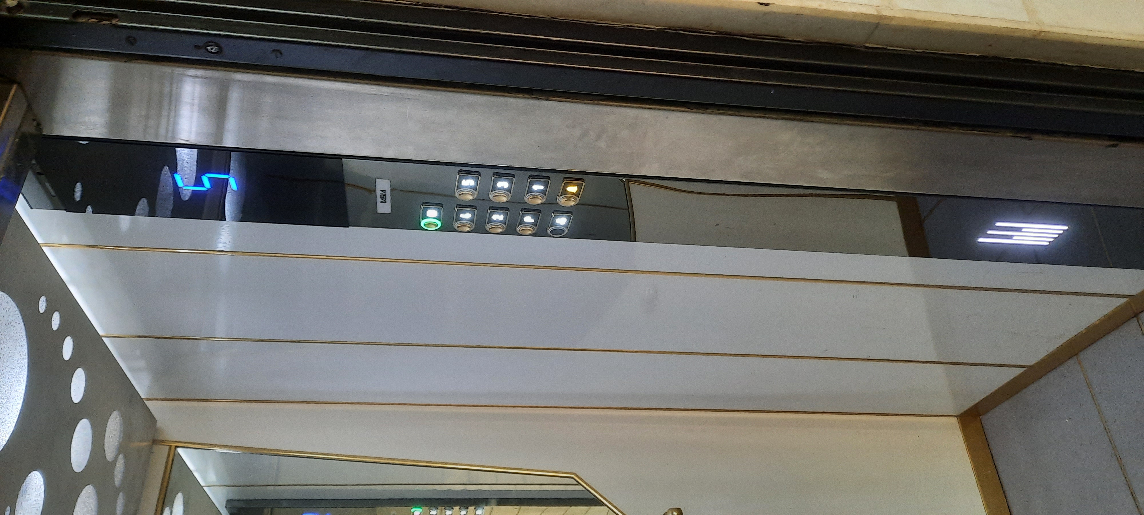 شاسی داخل کابین  آسانسور، ۷ توقف ، برند آسیا ، ۲متری دودی عرض استاندارد / ۳۰ ماه گارانتی کتبی - (118 آسانسوری) تولید و فروش پنل شستی آسانسور